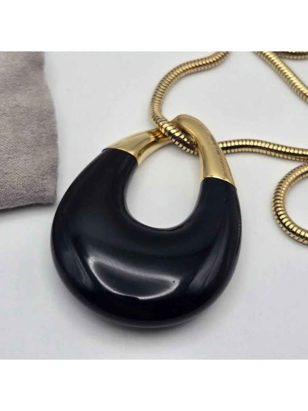 New Michael Kors Autumn Lux Gold Black Pendant Necklace Dust Bag 30
